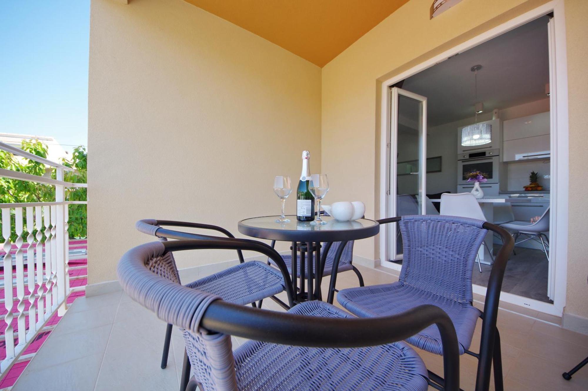 Apartmani Maris Poljica  Rom bilde